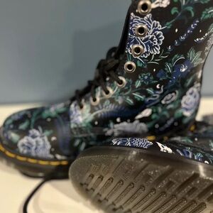 Rare Dr Martens 1460 Pascal Mystic Floral Lace Up Leather Boot Women's US Size 6